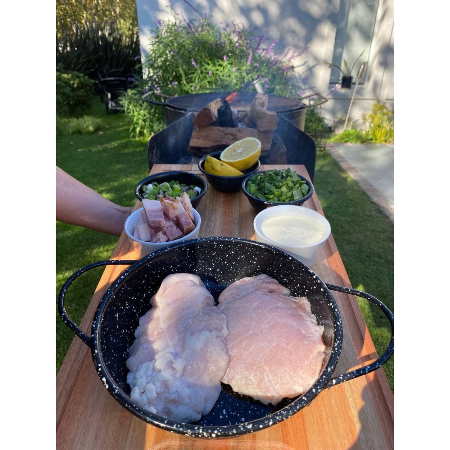 Raiz Red Eucalyptus Wood Atuel Large Cutting Board