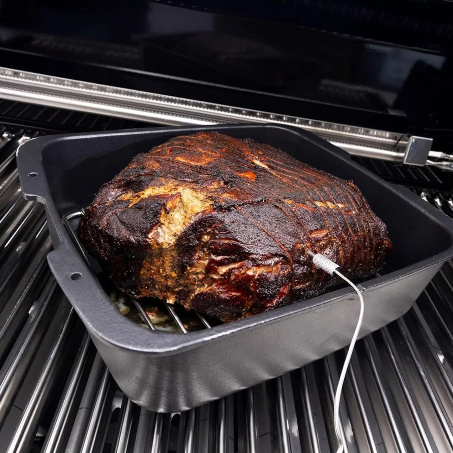 Broil King Cast Iron Dutch Oven Roaster