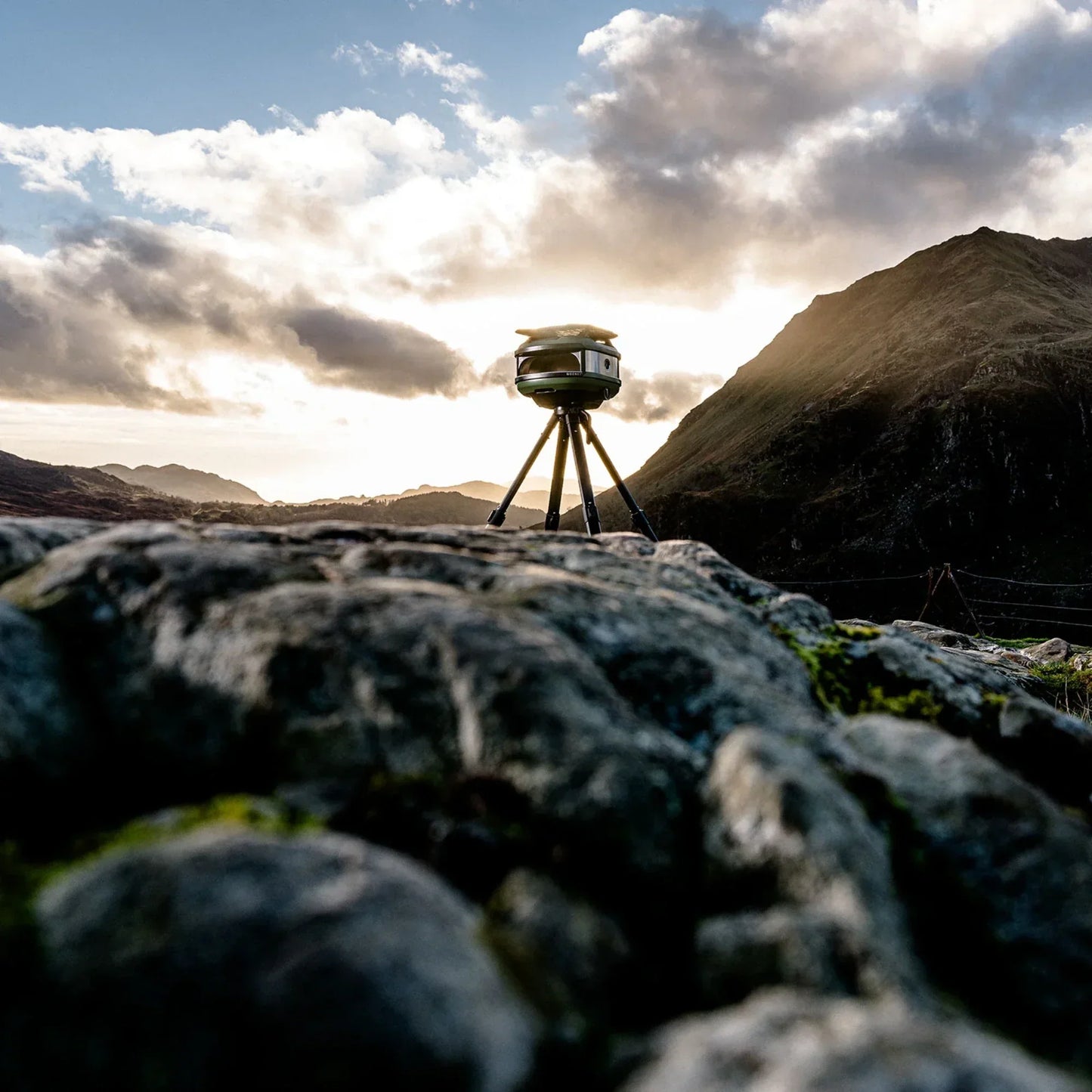 Gozney Tread Olive Portable Propane Gas Pizza Oven w/ Stand Bundle